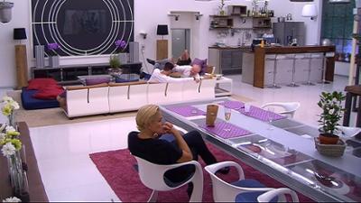 Promi Big Brother: Staffel 2014 Folge 14 Claudia allein unter Männern
