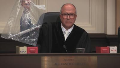 Richter Alexander Hold: Staffel 1 Folge 1 Missbrauchsfalle: Arbeitsplatz