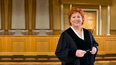 Richterin Barbara Salesch: Staffel 6 Folge 903 Der Kopfgeldjäger Richterin Barbara Salesch: Staffel 6 Folge 903 Der Kopfgeldjäger