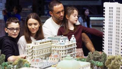 SPIEGEL TV - Reportage: Gigantisch klein! 25 Jahre Miniatur Wunderland
