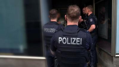 SPIEGEL TV - Reportage: Stress auf Streife. Polizei unter Druck?