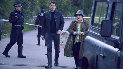 Vera - Ein ganz spezieller Fall: Staffel 10 Folge 2 Plötzlich Eltern Vera - Ein ganz spezieller Fall: Staffel 10 Folge 2 Plötzlich Eltern