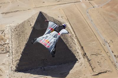 Best of Red Bull: Flying the Pyramids