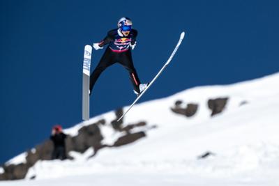 Best of Red Bull: Neuer Skisprung-Weltrekord