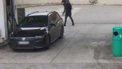 Fahndung Österreich: Uhrenraub an der Zapfsäule