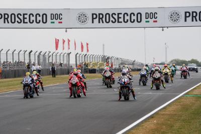 FIM Superbike World Championship: Donington: Rennen 2