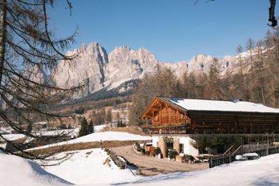 Heimatleuchten: Bella Cortina