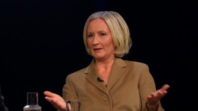 Links. Rechts. Mitte - Duell der Meinungsmacher: Wehrloses Europa?