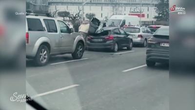 Servus am Abend: Filmen anstatt zu helfen? 