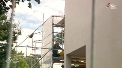 Servus am Abend: Villa Beer erwacht