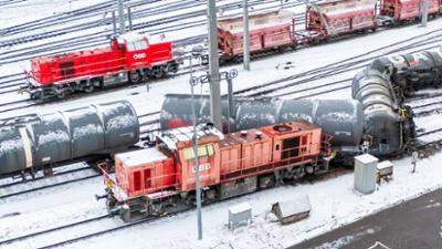 Servus am Abend: Güterzug entgleist Linz