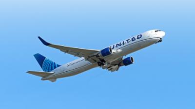 Servus Nachrichten: Flugzeug rammt LKW