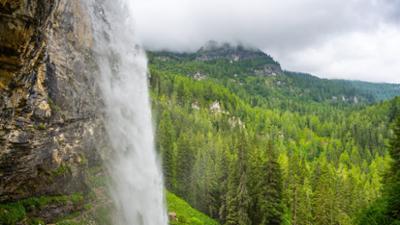 Servus um 2: Talk: Kraftplätze der Natur