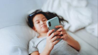 Servus um 2: Talk: Social-Media-Verbot