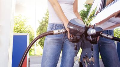 Servus um 3: Wirbel um Spritpreis-Regel 