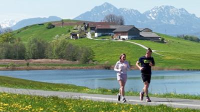 Servus um 3: Fit am Renntag