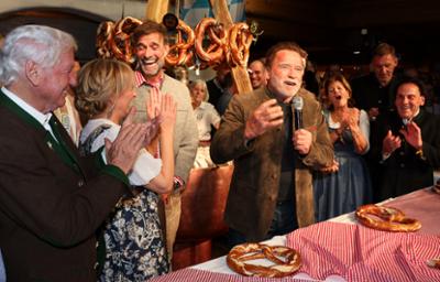 Servus Wintersport: Weißwurst-Wahnsinn in Kitz