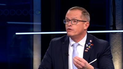 Talk im Hangar-7: Wer bestimmt über Grönland?