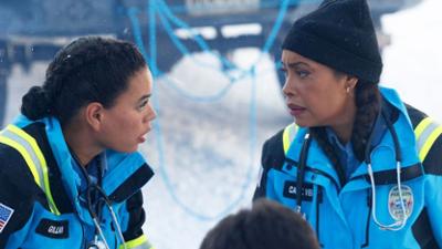 9-1-1: Lone Star: Staffel 3 Folge 1 Eiszeit