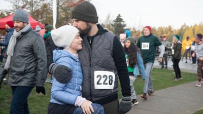 A Million Little Things: Staffel 1 Folge 11 Lügen und Geheimnisse