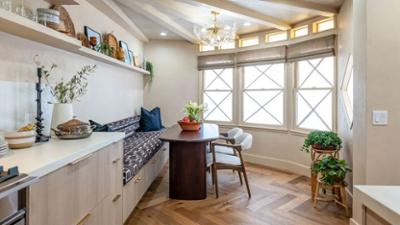 Celebrity DIY: Stars packen an: Staffel 4 Folge 14 Sterling K. Brown