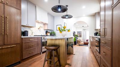 Celebrity DIY: Stars packen an: Staffel 5 Folge 5 Mira Sorvino