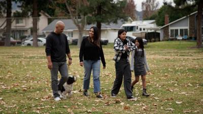 Cesar Millan: Better Human Better Dog - Bessere Menschen, bessere Hunde: Staffel 5 Folge 1 Emotionale Blockade