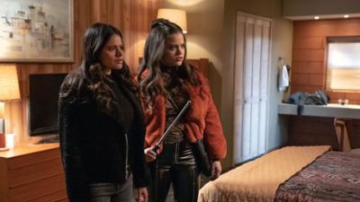 Charmed (Reboot 2018): Staffel 2 Folge 9 Rat mal, wer zu Besuch kommt