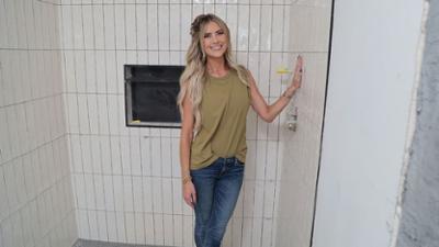Christinas kalifornischer Traum: Staffel 4 Folge 7 Das Klamottenlager Christinas kalifornischer Traum: Staffel 4 Folge 7 Das Klamottenlager