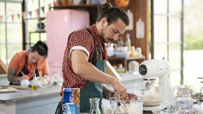 Das große Backen: Staffel 5 Folge 4 Süße Kindheitsträume