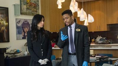 Elementary: Staffel 6 Folge 18 Das unheimliche Tal der Puppen