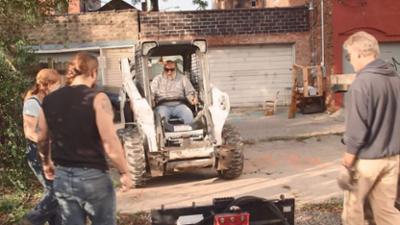 Good Bones - Mutter, Tochter, Home-Makeover: Staffel 3 Folge 8 Das Scheunenhaus-Makeover Good Bones - Mutter, Tochter, Home-Makeover: Staffel 3 Folge 8 Das Scheunenhaus-Makeover
