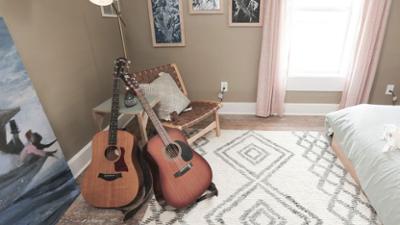 Good Bones - Mutter, Tochter, Home-Makeover: Staffel 4 Folge 11 Das Türenhaus Makeover