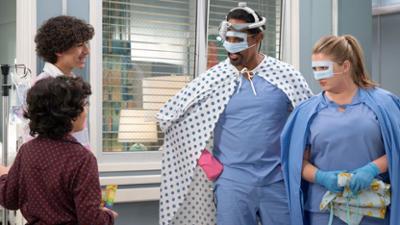 Grey's Anatomy: Staffel 21 Folge 15 Superheld-Spiel