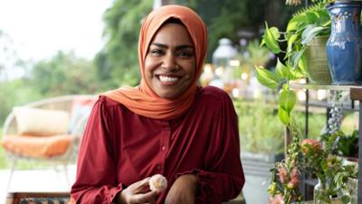 Nadiya's Cook Once Eat Twice - Einmal Kochen, doppelt genießen: Staffel 1 Folge 4 Einfach, lecker, günstig Nadiya's Cook Once Eat Twice - Einmal Kochen, doppelt genießen: Staffel 1 Folge 4 Einfach, lecker, günstig