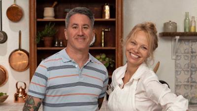 Pamela Anderson: Mit Liebe gekocht: Staffel 1 Folge 5 Pamela kocht orientalisch