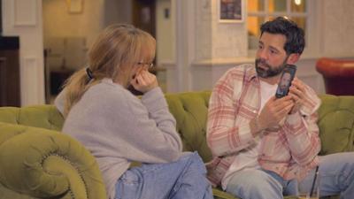 Price of Perfection - Olivia Attwood deckt auf: Staffel 2 Folge 5 Männer unterm Messer Price of Perfection - Olivia Attwood deckt auf: Staffel 2 Folge 5 Männer unterm Messer