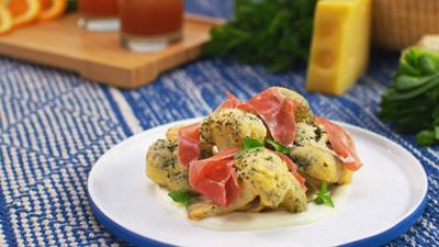 Selena Gomez kocht - Genussvoll lernen: Staffel 4 Folge 3 Leckere Sommer-Snacks