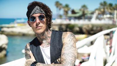 Tattoo Fixers on Holiday - Die Cover up-Profis: Staffel 1 Folge 6 Die sündhafte Banane