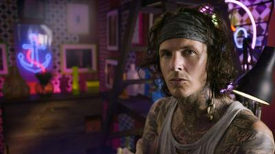 Tattoo Fixers on Holiday - Die Cover up-Profis: Staffel 2 Folge 4 Der Phönix aus der Asche