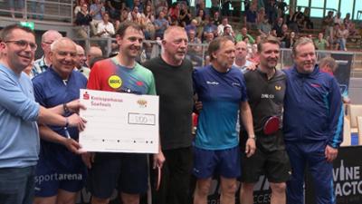 Boris Becker und die Tischtennislegenden in Saarlouis