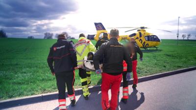 Die Unfallklinik: Folge 4: Heli-Einsatz auf der Baustelle (S01/E04)