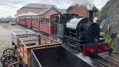 Eisenbahn-Romantik: Entlang der Cambrian Coast in Wales - Ein Gleis und viele Drachen