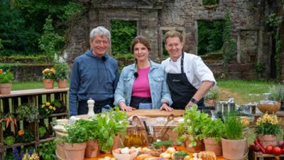 Mit Herz am Herd: Frankfurter Soße mit Knusperschnitzel