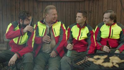 Unter Tannen: Das Stück