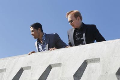 CSI: Miami: Staffel 10, Folge 19: Alle für einen (2)