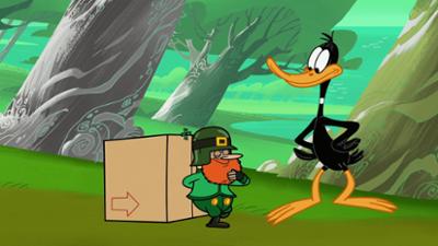 Die neue Looney Tunes Show: Staffel 2, Folge 8: Die Glücksente / Daffy Duck unter Hühnern