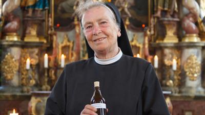 Der Südwesten von oben: Unsere Klöster