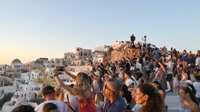 Die Schattenseite der Sonneninseln: Massentourismus in Griechenland