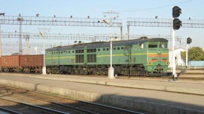 Eisenbahn-Romantik: Im Registan durch Usbekistan